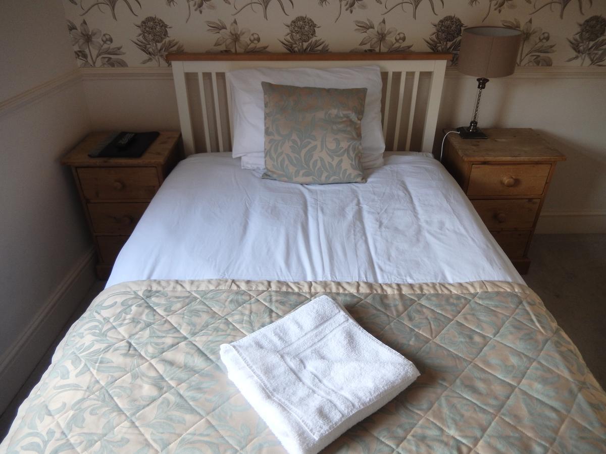 Newport Guest House Линкълн Екстериор снимка
