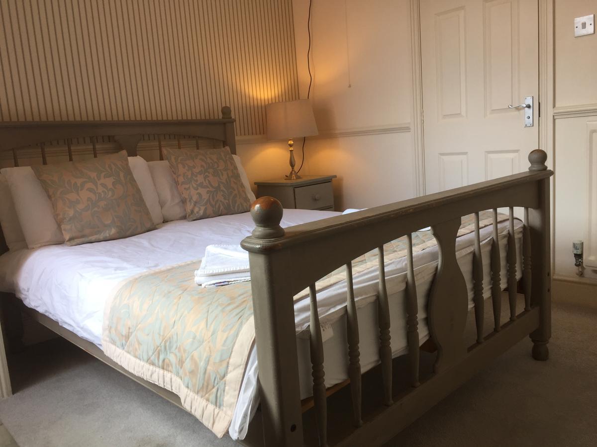 Newport Guest House Линкълн Екстериор снимка