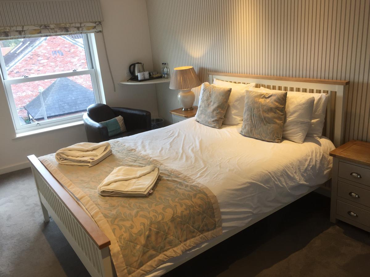 Newport Guest House Линкълн Екстериор снимка