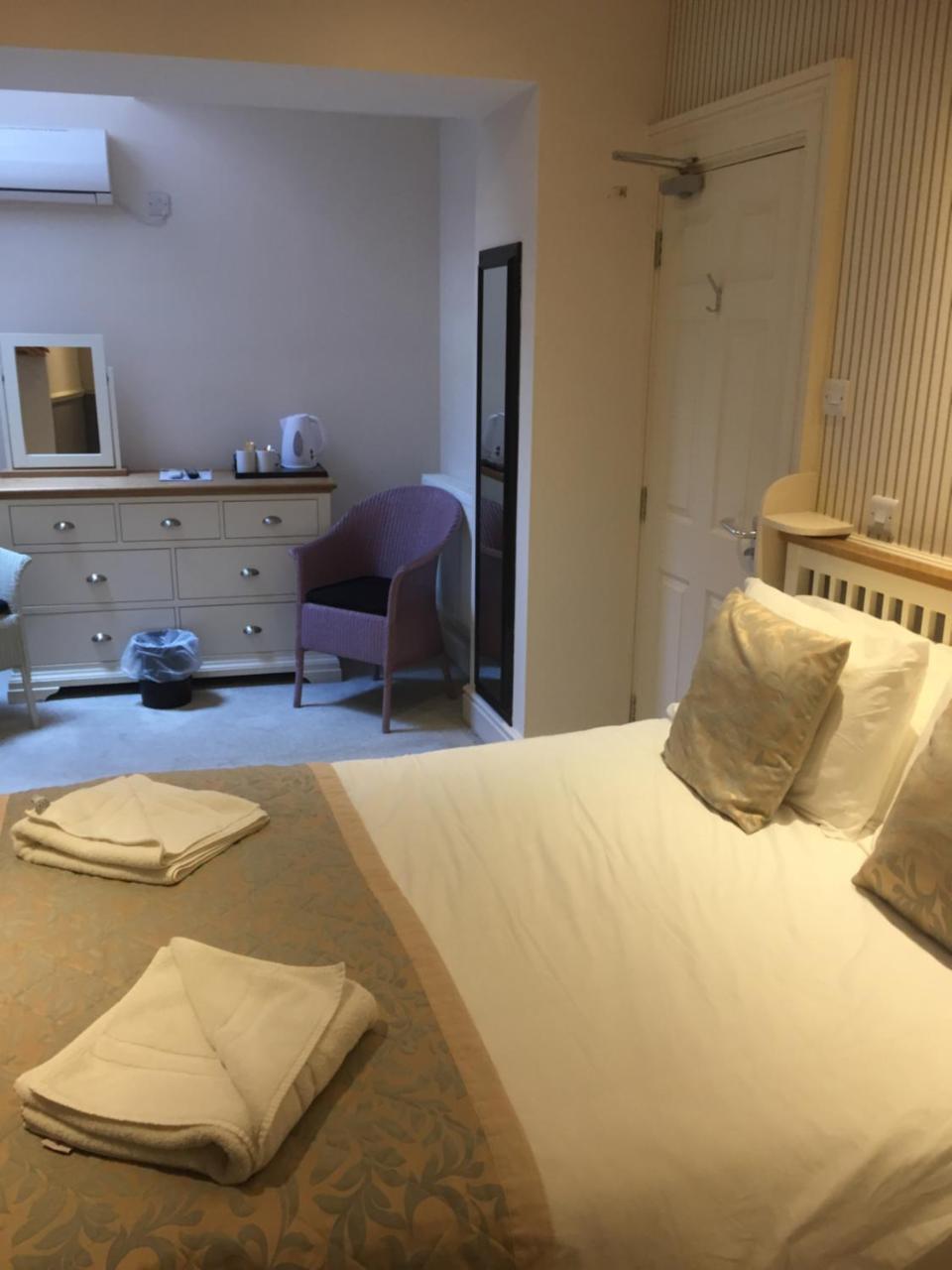 Newport Guest House Линкълн Екстериор снимка